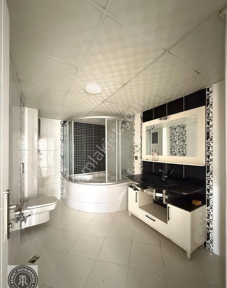 Remint’den Türkmenbaşı Pınar Mahallesinde Geniş 4+1 Kapalı Mutfak Çift Banyo Direk Hasarsız Satılık! - Görsel 9