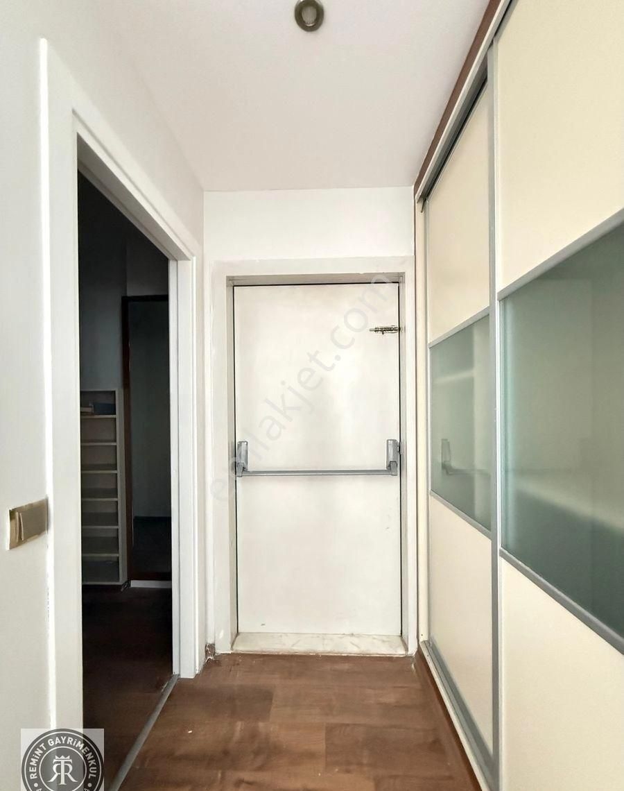 Remint’den Türkmenbaşı Pınar Mahallesinde Geniş 4+1 Kapalı Mutfak Çift Banyo Direk Hasarsız Satılık! - Görsel 8