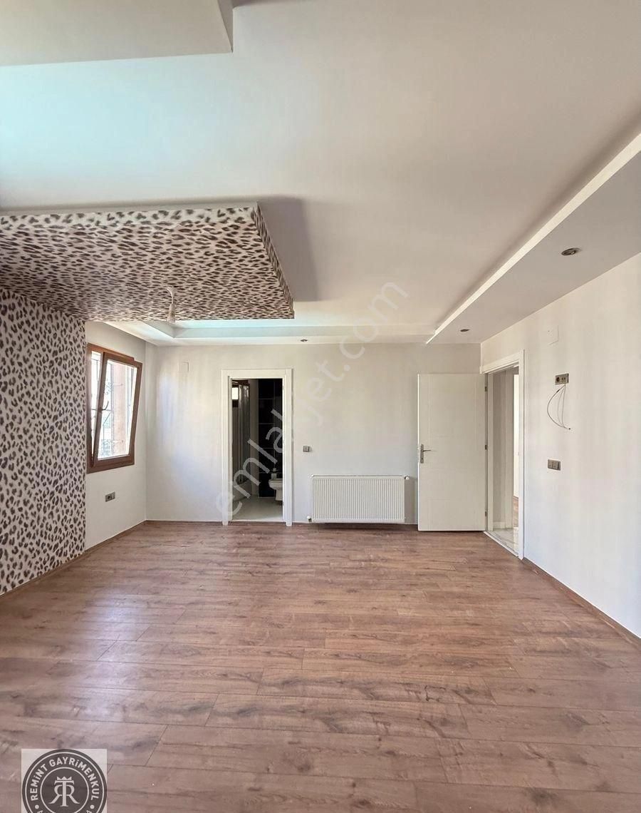 Remint’den Türkmenbaşı Pınar Mahallesinde Geniş 4+1 Kapalı Mutfak Çift Banyo Direk Hasarsız Satılık! - Görsel 7