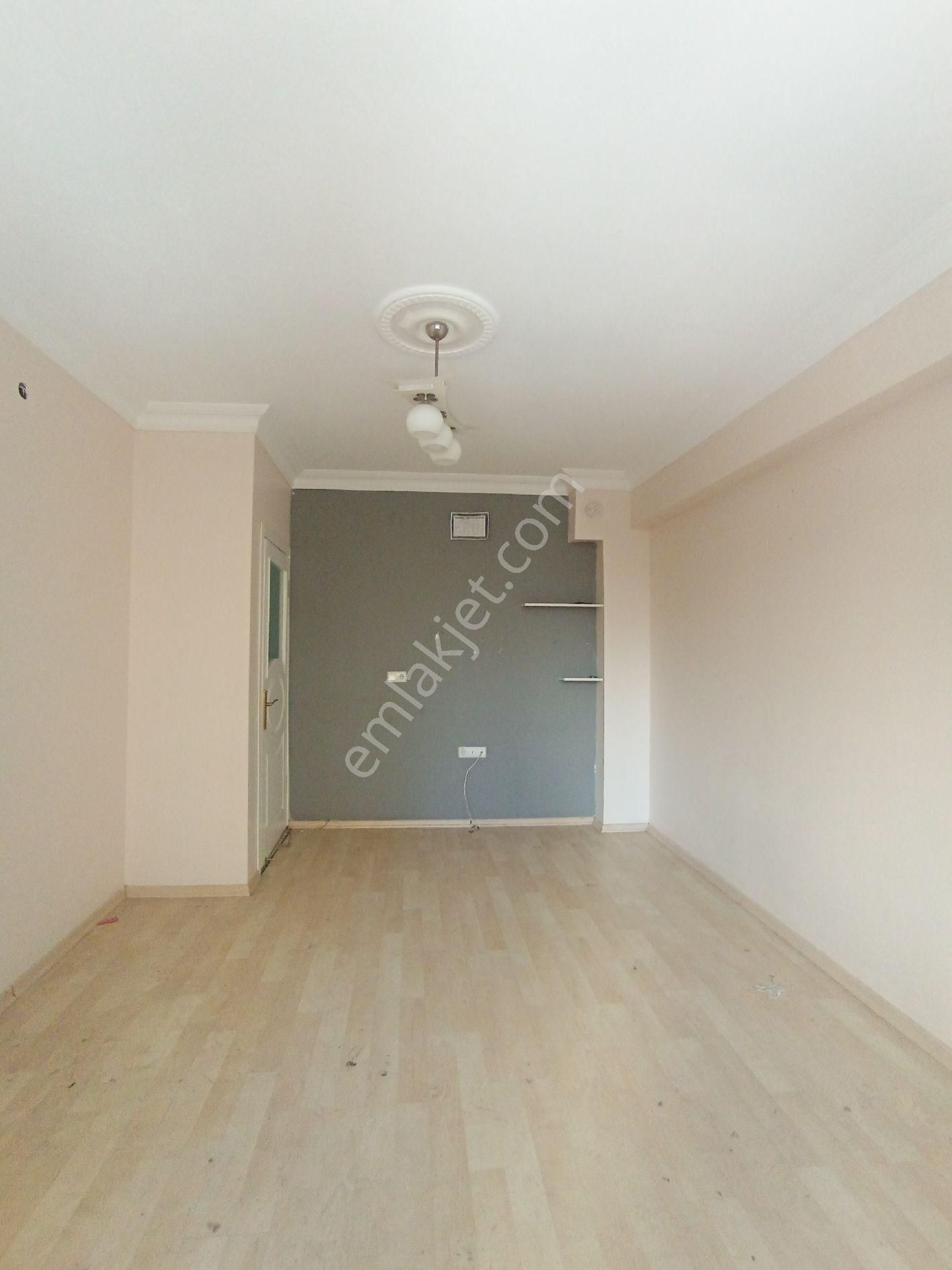 Esenyurt Bağlarçeşme Mahallesi'nde 2+1 Yüksek Giriş Acil Satılık - Görsel 2