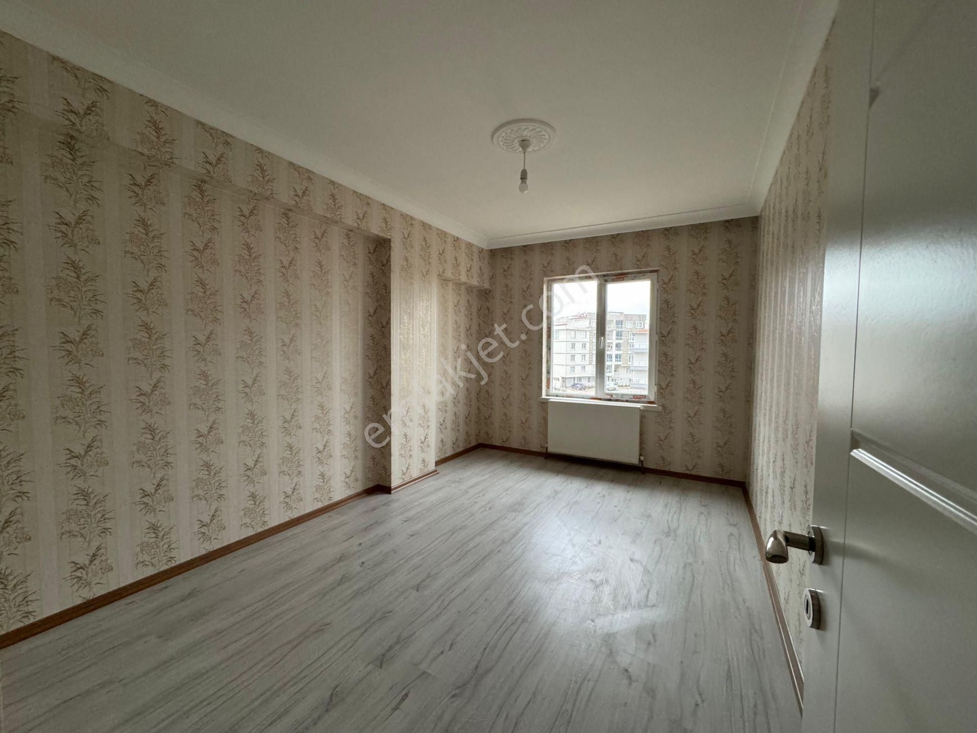 Beşikkaya'da Altınköy Yakınında Asansörlü Full Yapılı 3+1 Katta Satılık Daire !! - Görsel 5