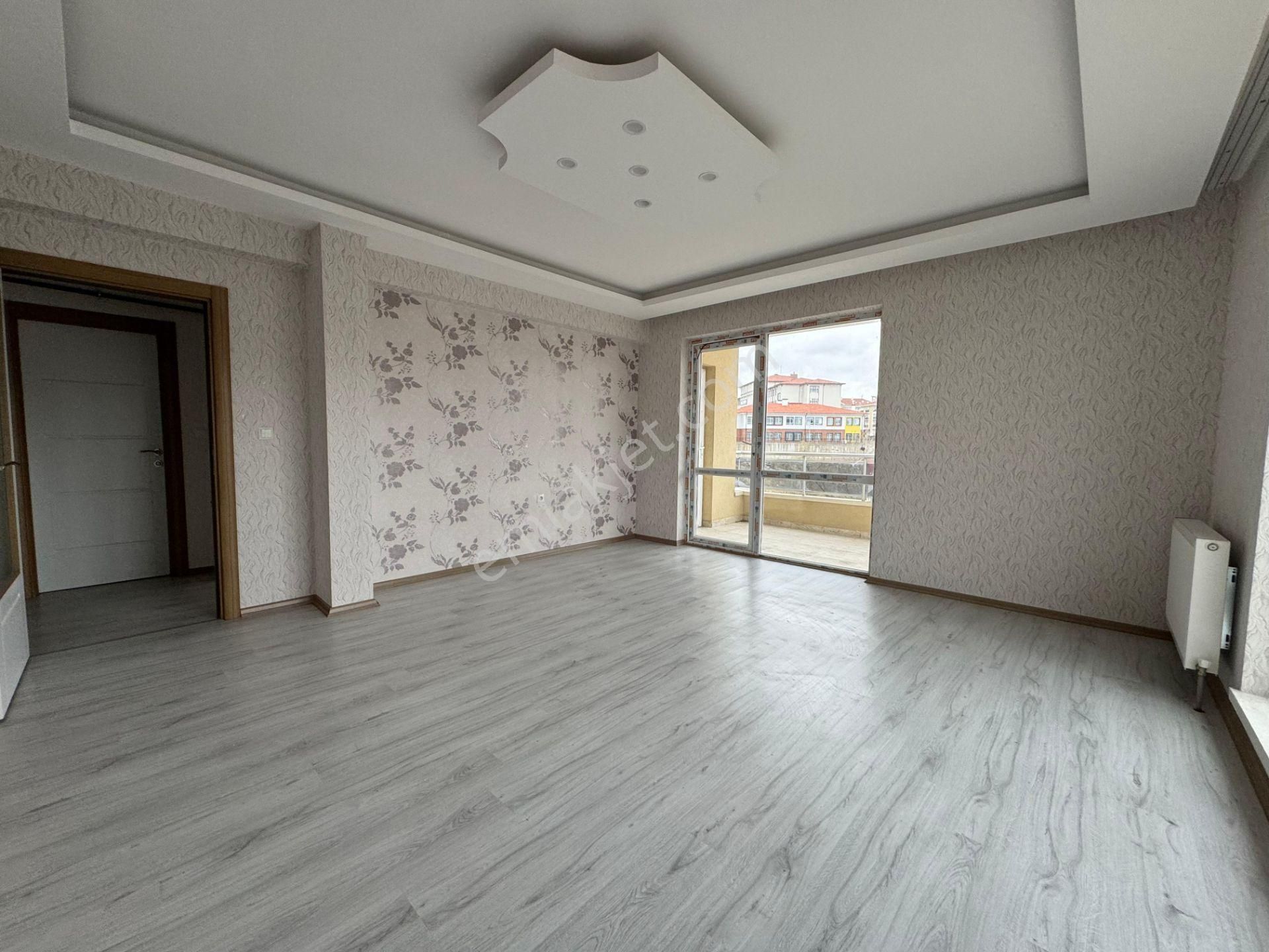 Beşikkaya'da Altınköy Yakınında Asansörlü Full Yapılı 3+1 Katta Satılık Daire !! - Görsel 4