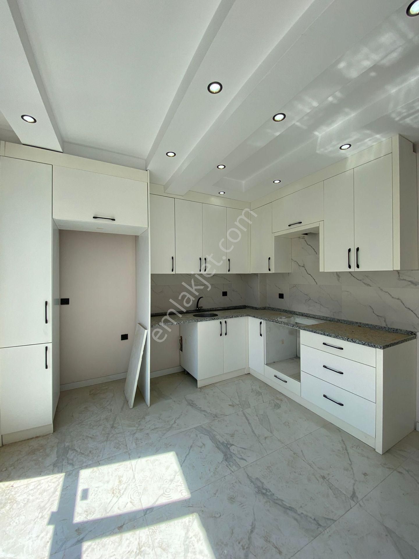 Kaan Emlaktan Atalarda Sıfır 3+1 Yerden Isıtmalı Satılıık Daire