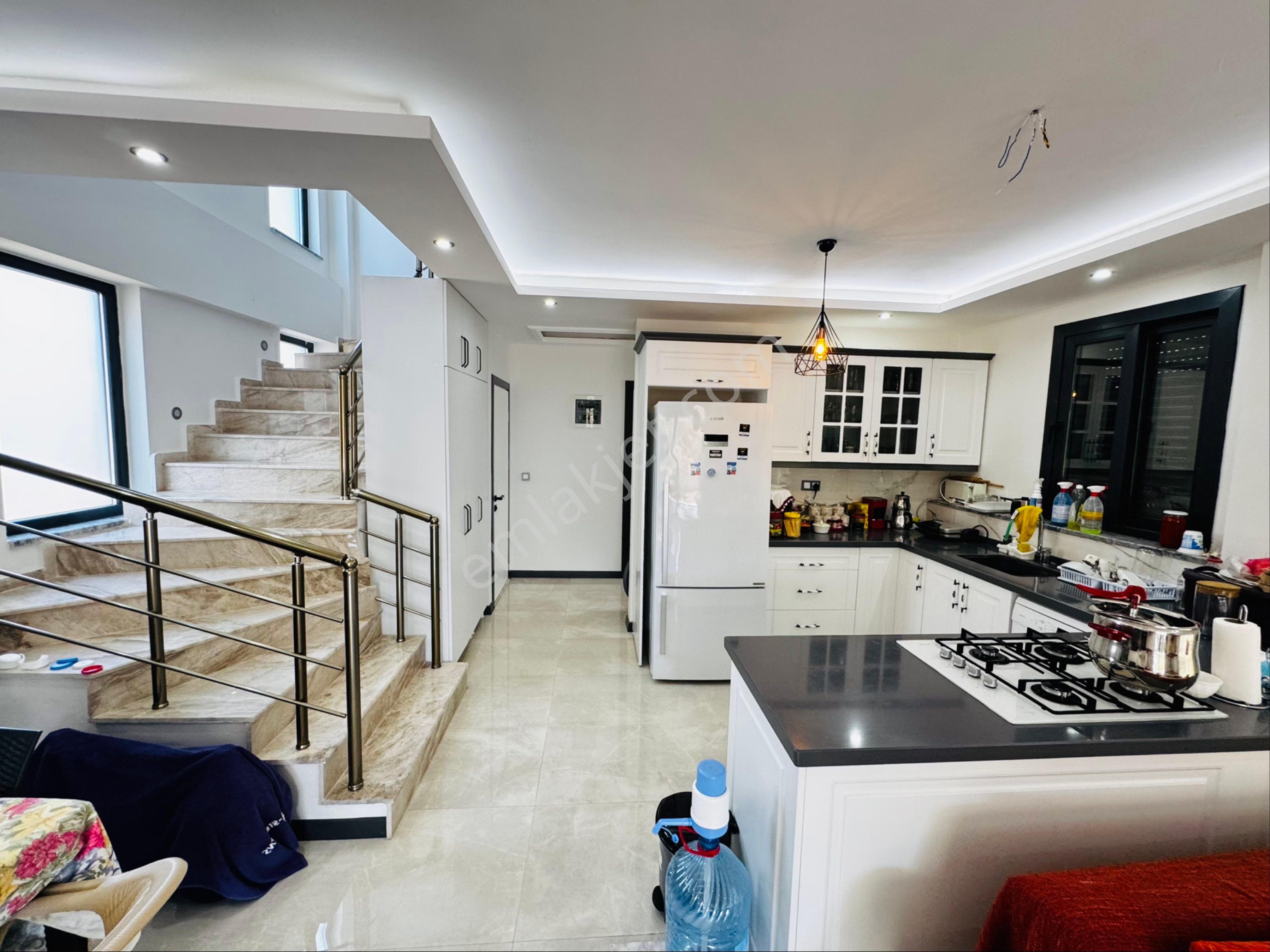 Akbük Merkezde 363 M2 Arsa İçinde Müstakil 4+1 Villa - Görsel 23