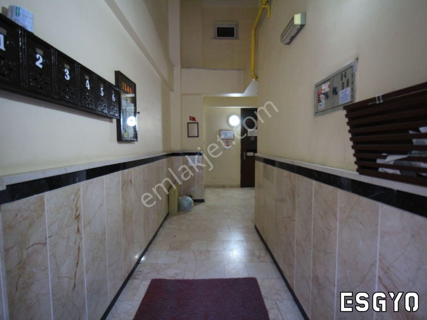 Esgyo'dan Y.emre Halk Çarşısı Yanı Bim Üstü Ara Kat 3+1 Daire - Görsel 33