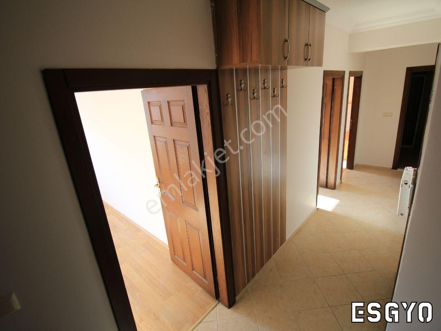 Esgyo'dan Y.emre Halk Çarşısı Yanı Bim Üstü Ara Kat 3+1 Daire - Görsel 10