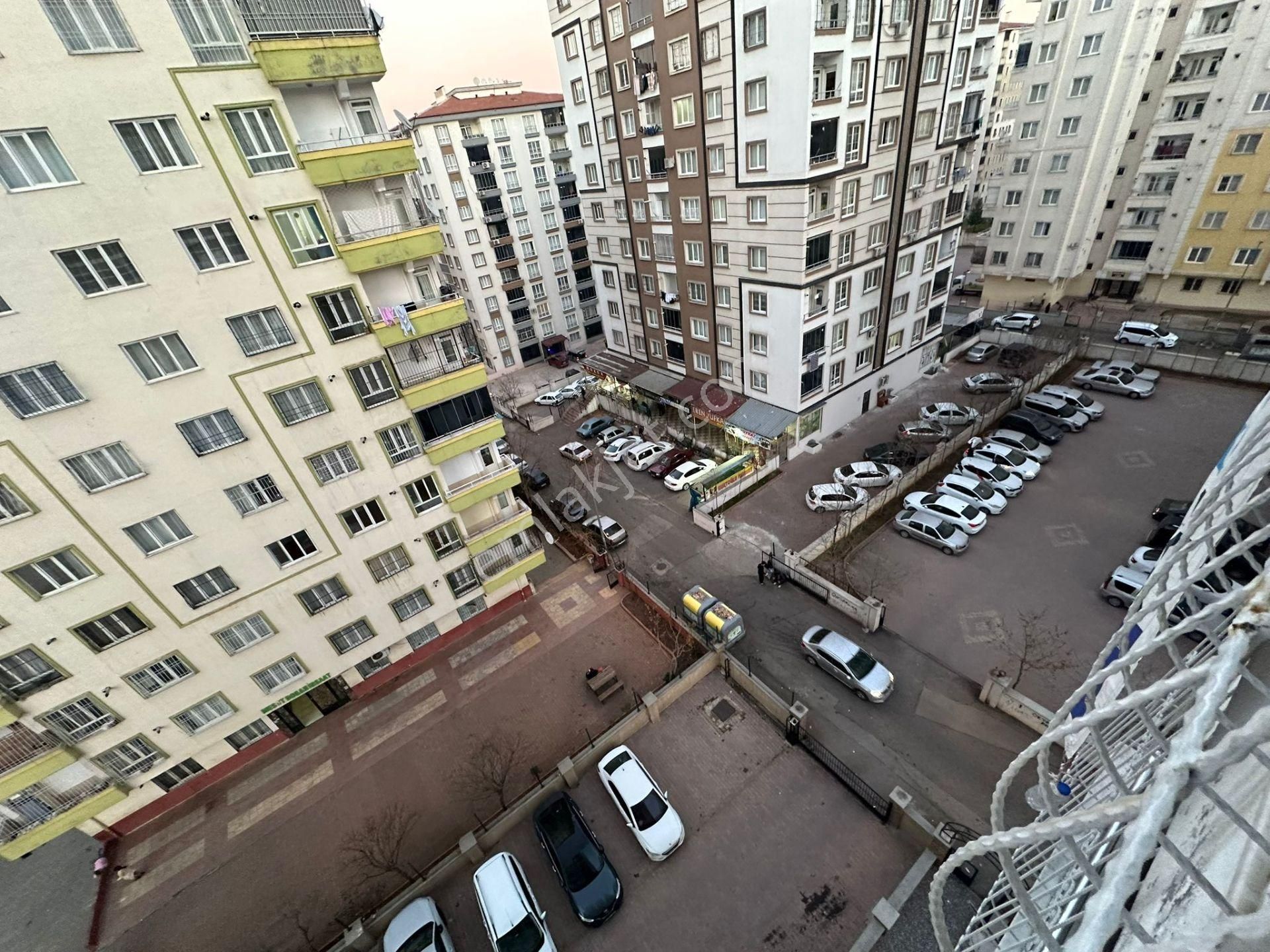 Mavi Emlak Tan Seyrantepe De Acil Satılık Bakımlı 3+1 Lüsk Daire 3.150.000tl - Görsel 18