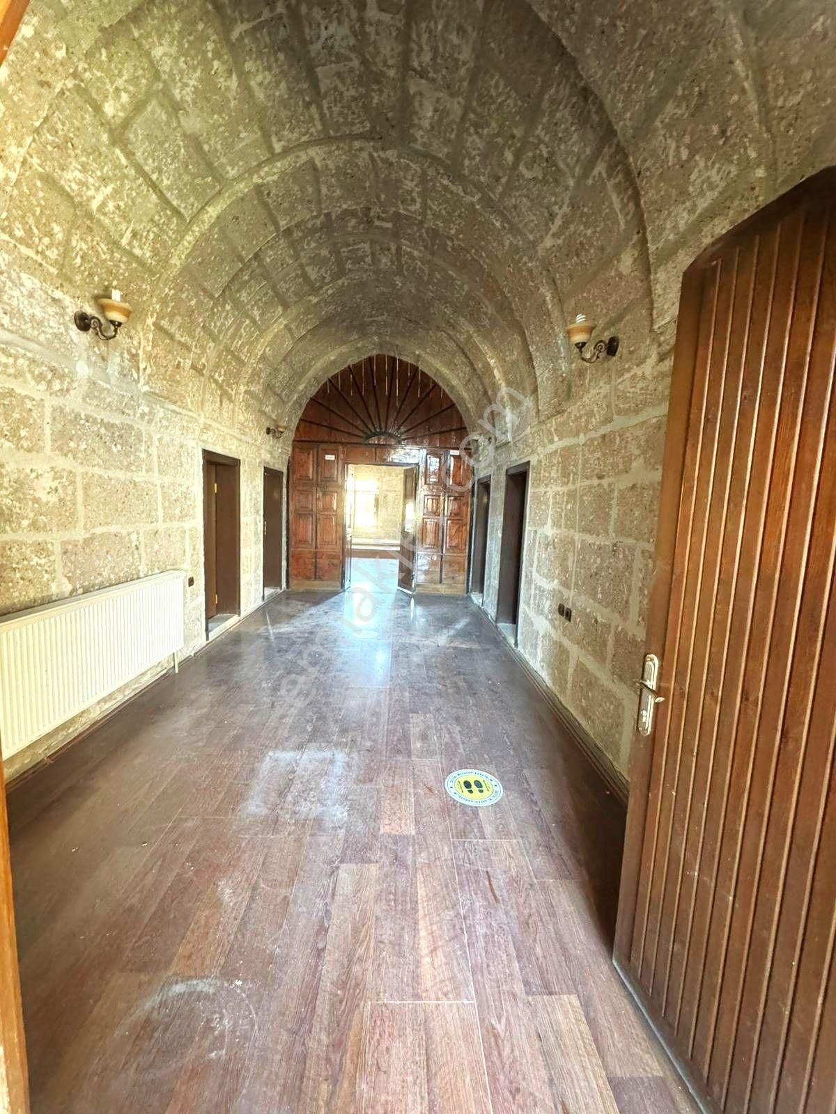 Aksaray-güzelyurt İlçesinde Satılık Tarihi Konak/otel-restaurant - Görsel 9