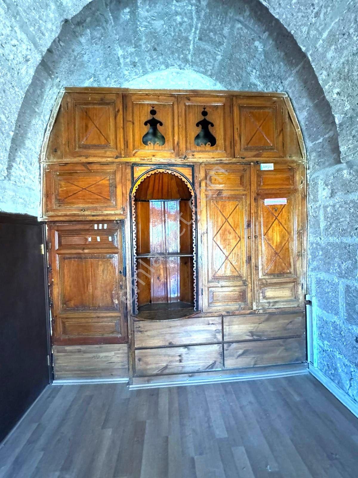 Aksaray-güzelyurt İlçesinde Satılık Tarihi Konak/otel-restaurant - Görsel 22