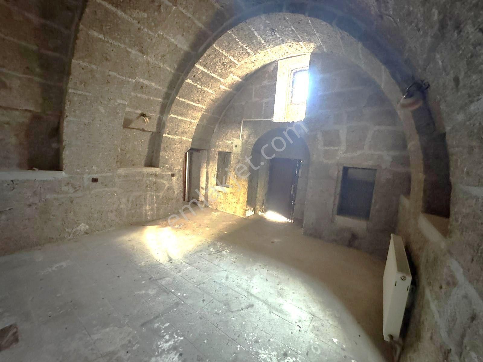 Aksaray-güzelyurt İlçesinde Satılık Tarihi Konak/otel-restaurant - Görsel 28