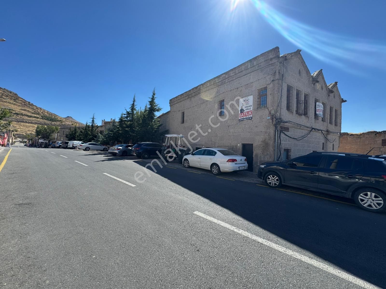 Aksaray-güzelyurt İlçesinde Satılık Tarihi Konak/otel-restaurant