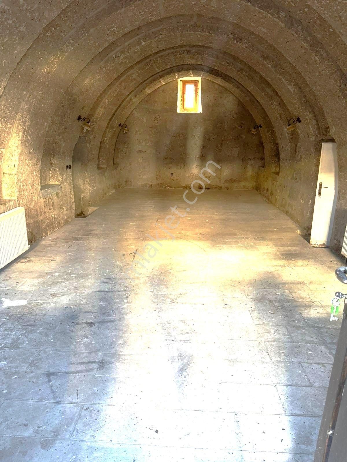 Aksaray-güzelyurt İlçesinde Satılık Tarihi Konak/otel-restaurant - Görsel 24