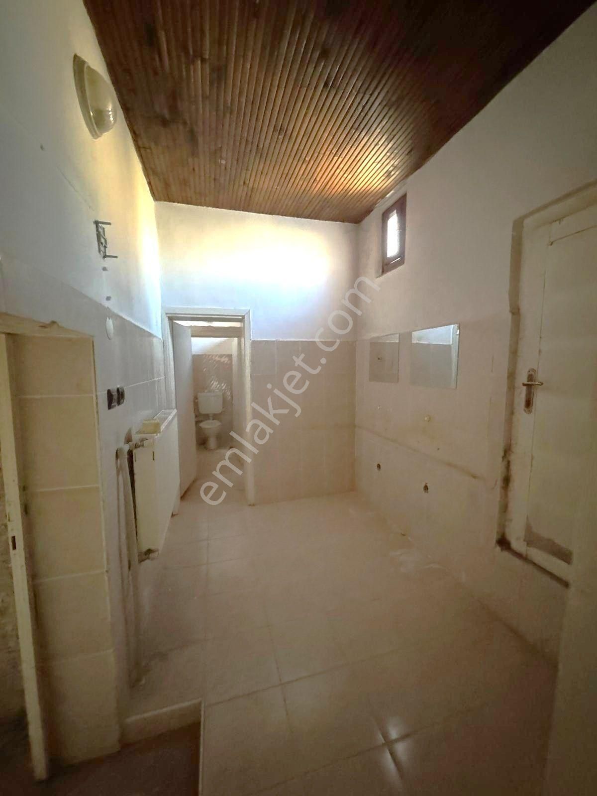 Aksaray-güzelyurt İlçesinde Satılık Tarihi Konak/otel-restaurant - Görsel 34