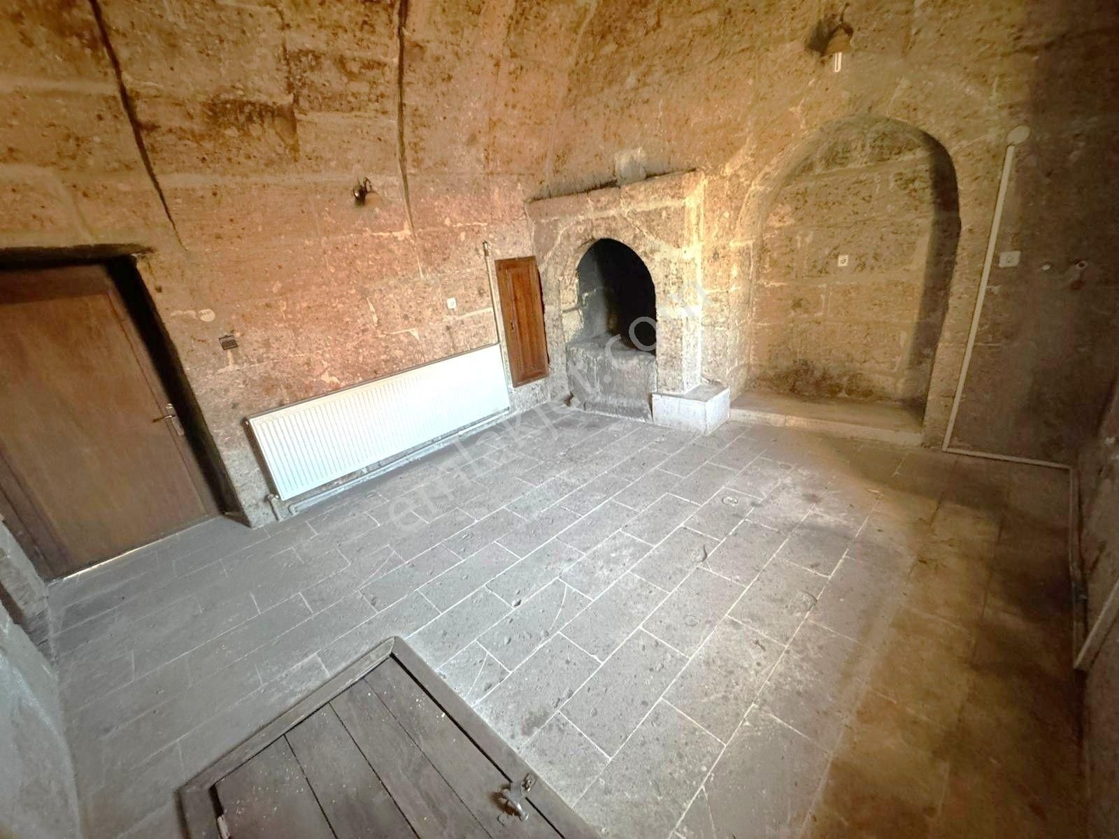 Aksaray-güzelyurt İlçesinde Satılık Tarihi Konak/otel-restaurant - Görsel 13