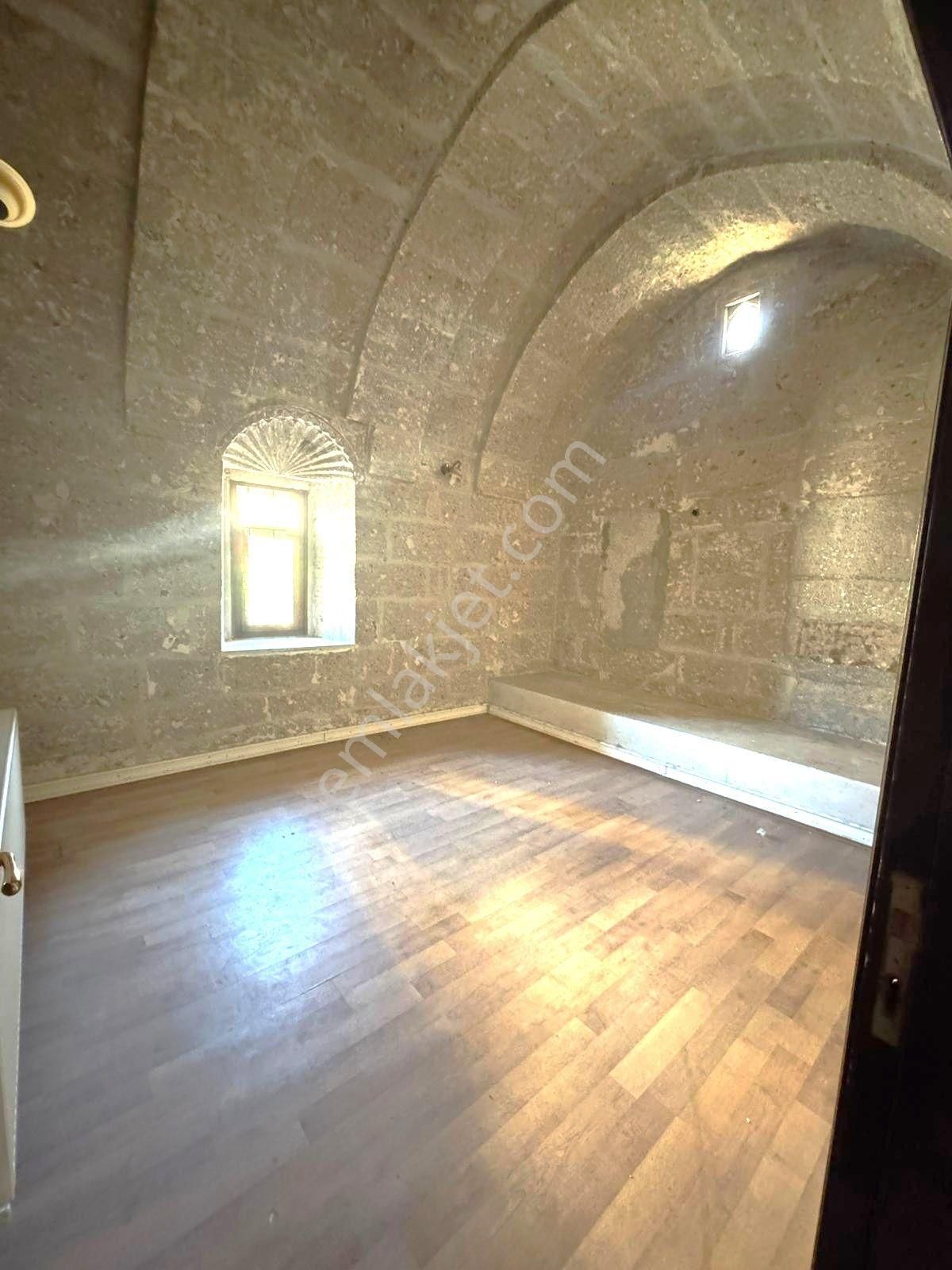 Aksaray-güzelyurt İlçesinde Satılık Tarihi Konak/otel-restaurant - Görsel 14