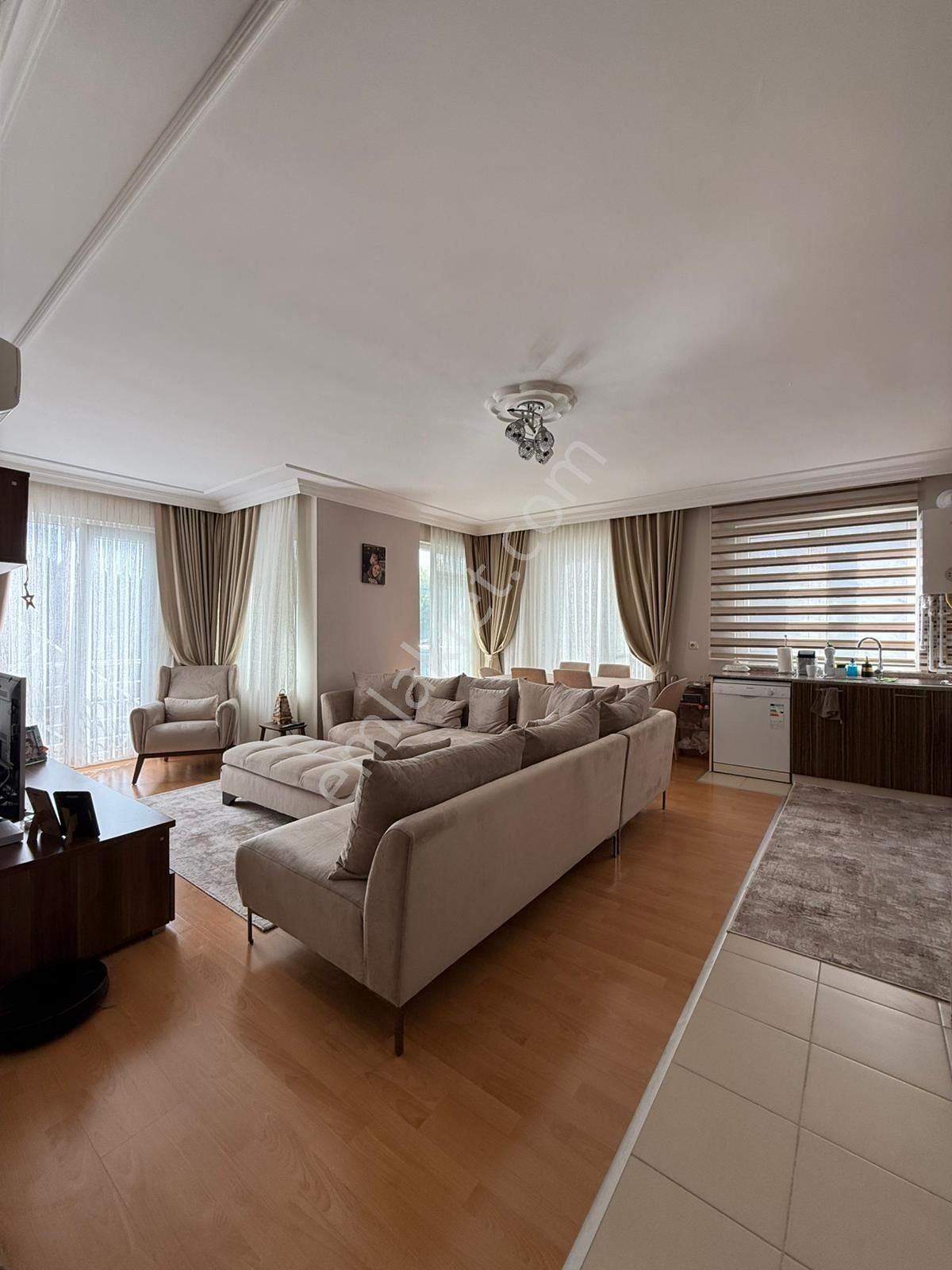 Konyaaltı Hurma'da Havuzlu Otoparklı Sitede Doğalgazlı Arakat 3+1 Daire - Görsel 12