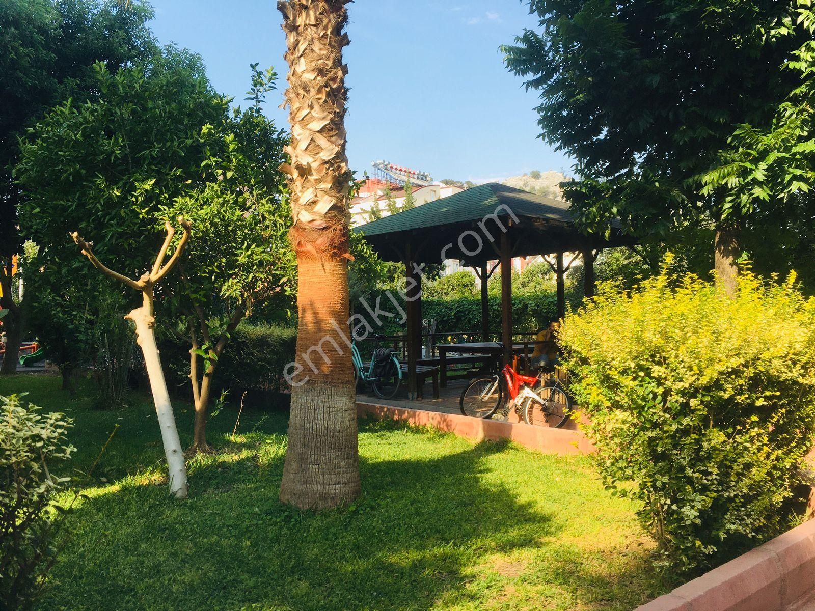 Konyaaltı Hurma'da Havuzlu Otoparklı Sitede Doğalgazlı Arakat 3+1 Daire - Görsel 2