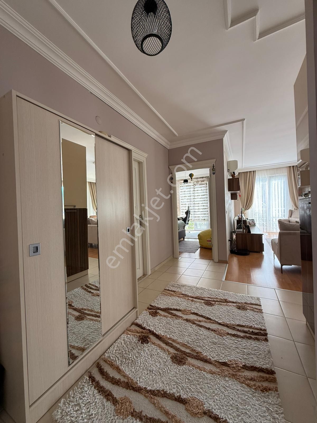 Konyaaltı Hurma'da Havuzlu Otoparklı Sitede Doğalgazlı Arakat 3+1 Daire - Görsel 4