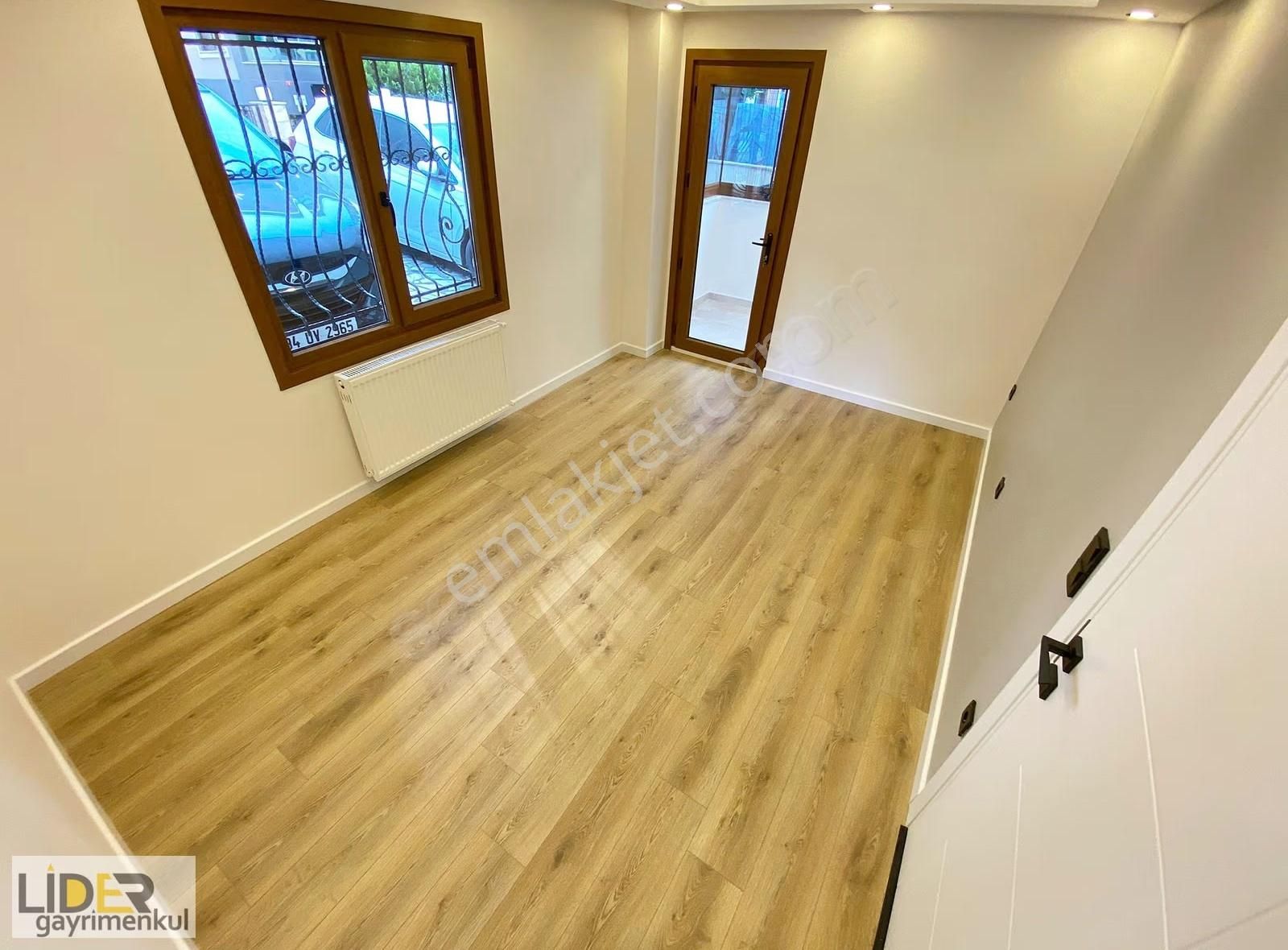 Lider'den İdealtepe Sahilde Ayrı Mutfaklı & Balkonlu 75m² 1+1! - Görsel 3