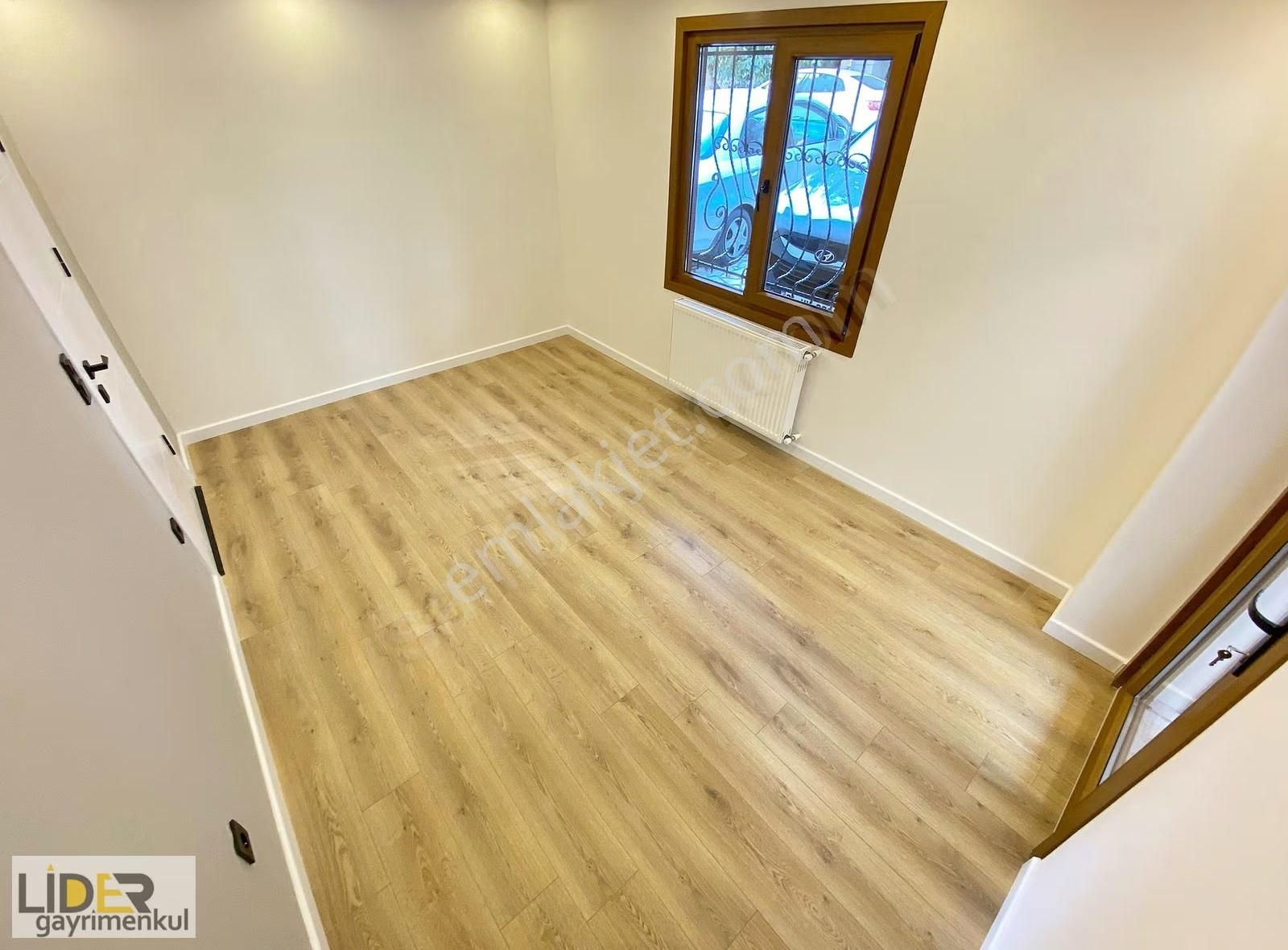 Lider'den İdealtepe Sahilde Ayrı Mutfaklı & Balkonlu 75m² 1+1! - Görsel 2