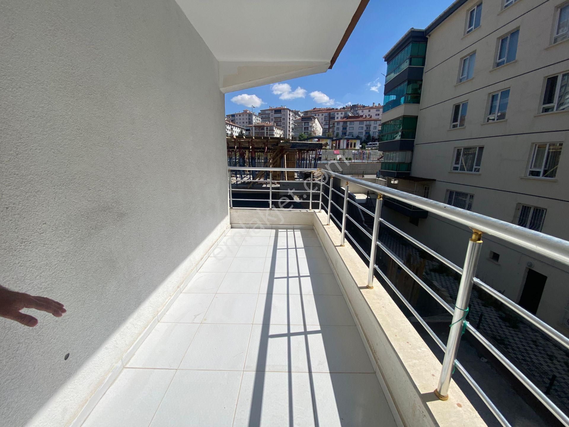 Uzman Emlak Dankanuni Mh. Katta Bağımsız Asansörlü 3+1 - Görsel 25