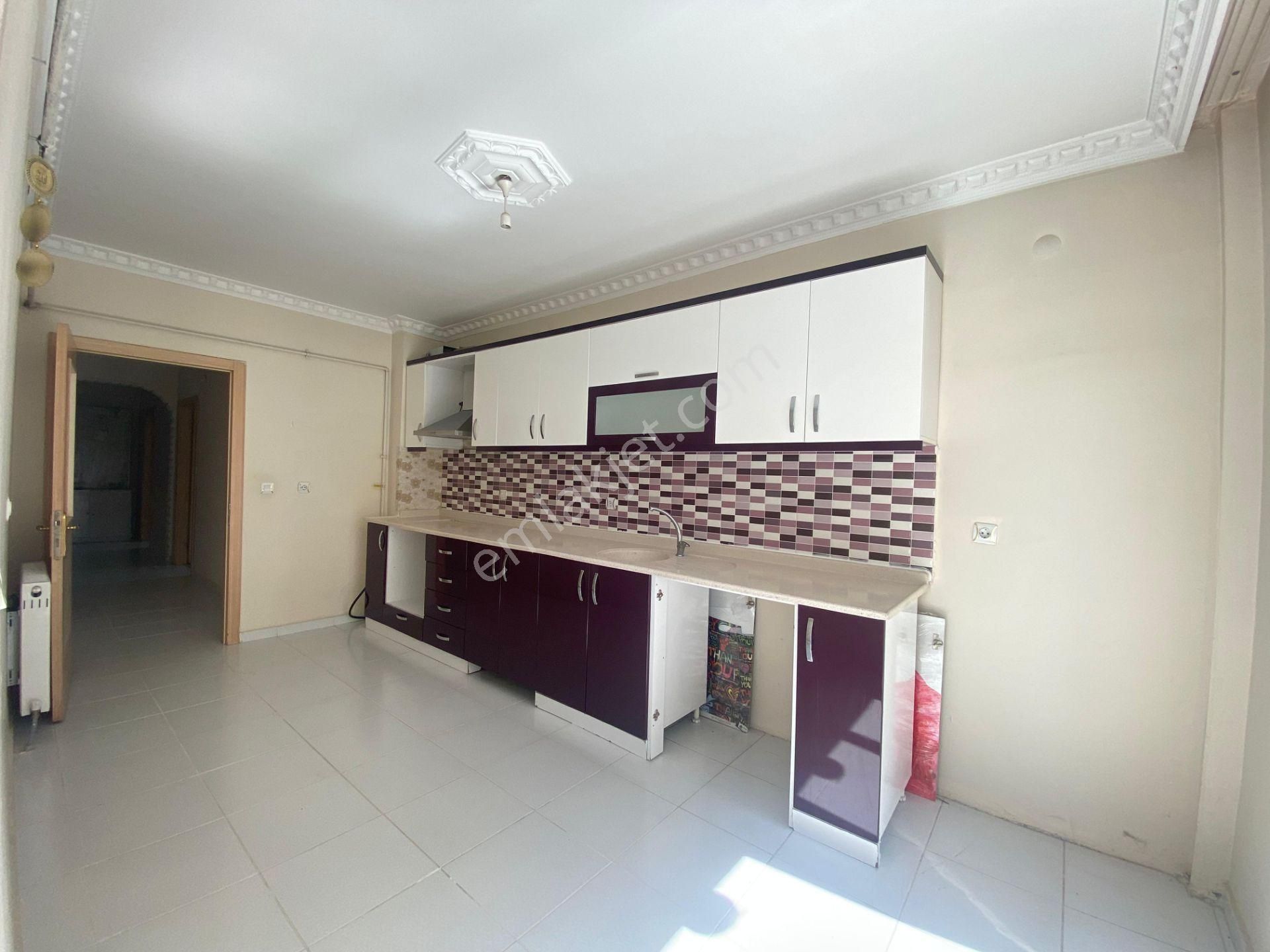 Uzman Emlak Dankanuni Mh. Katta Bağımsız Asansörlü 3+1 - Görsel 13