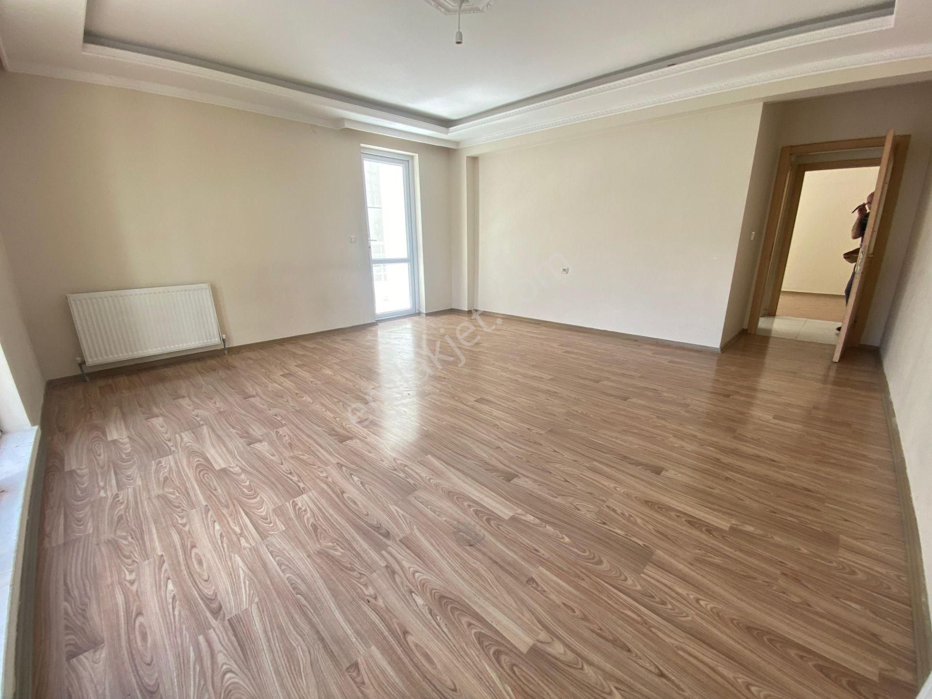 Uzman Emlak Dankanuni Mh. Katta Bağımsız Asansörlü 3+1 - Görsel 3