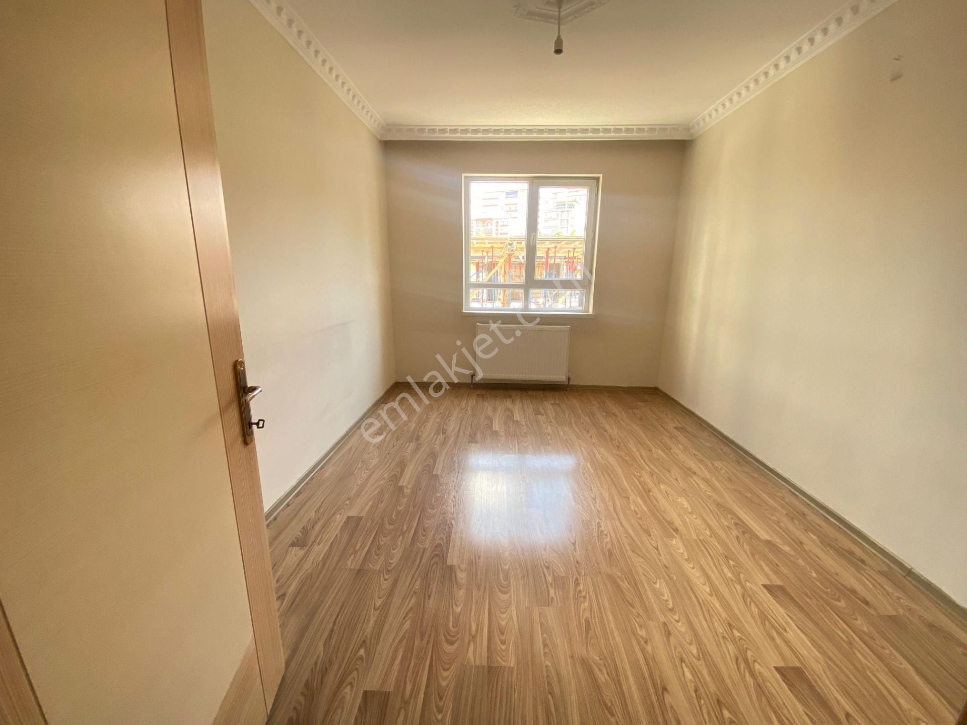 Uzman Emlak Dankanuni Mh. Katta Bağımsız Asansörlü 3+1 - Görsel 9