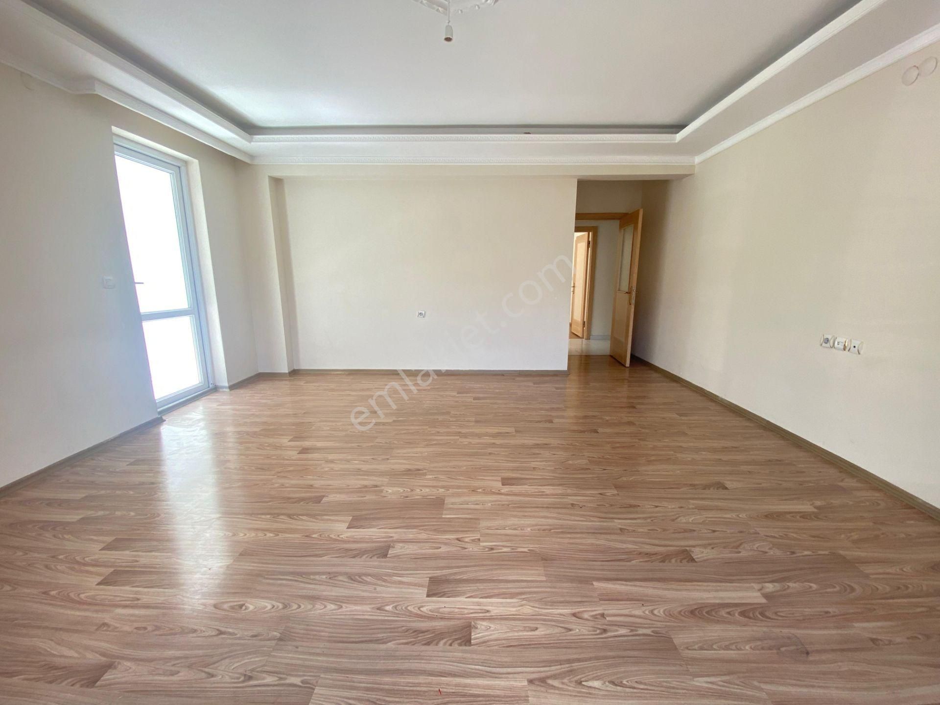 Uzman Emlak Dankanuni Mh. Katta Bağımsız Asansörlü 3+1 - Görsel 4