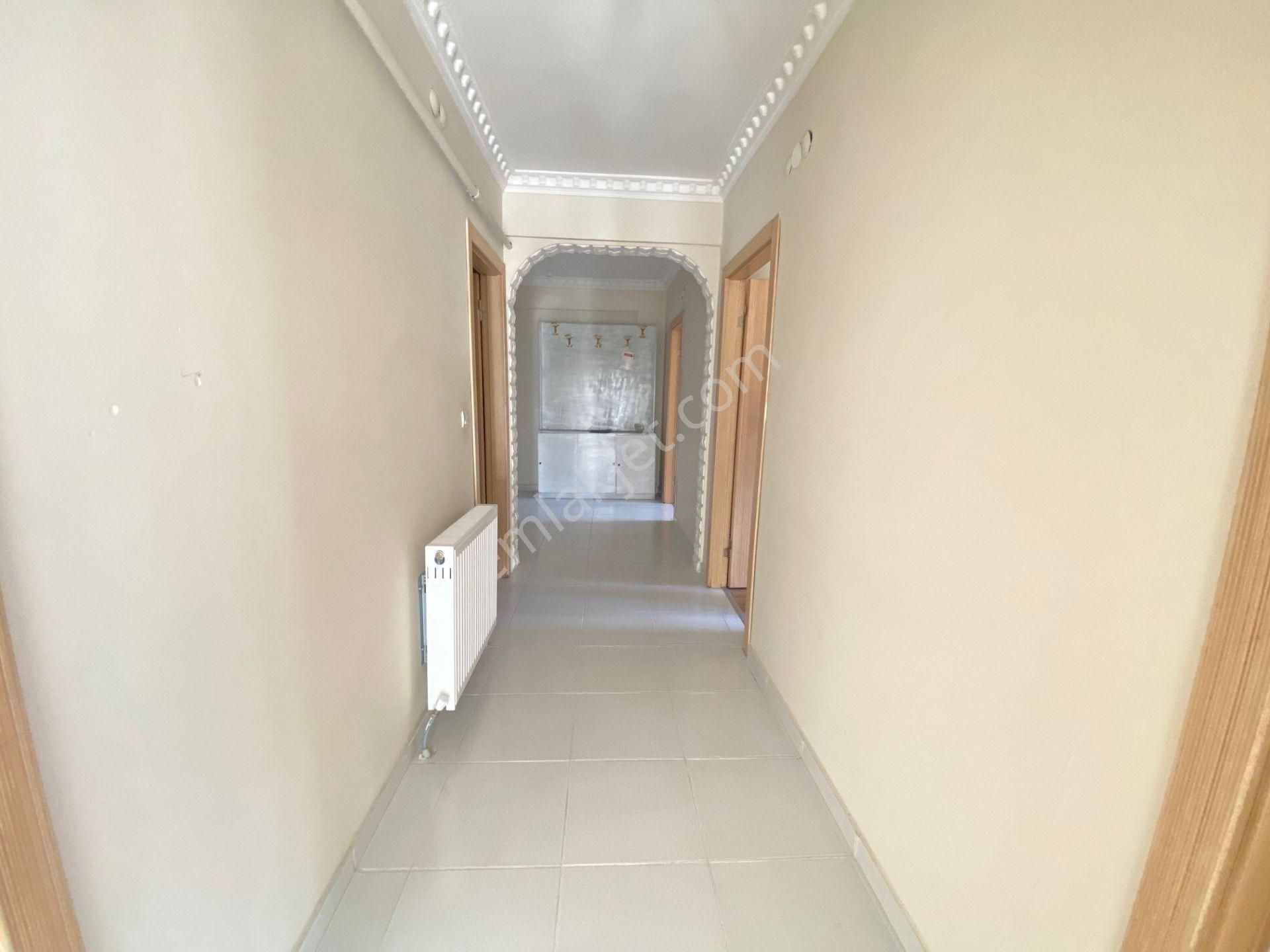 Uzman Emlak Dankanuni Mh. Katta Bağımsız Asansörlü 3+1 - Görsel 21