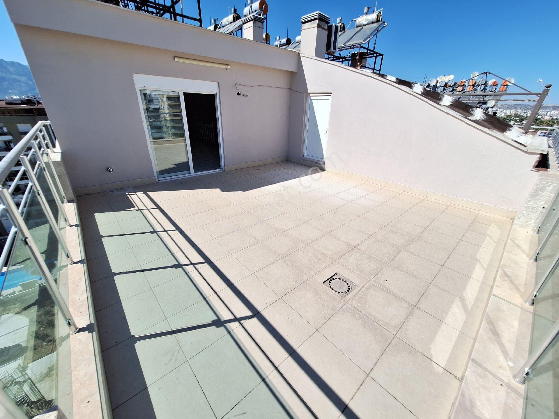 Antalya Konyaaltı Mollayusuf Mahallesinde Kombili Satılık 4+2 Daire - Görsel 32