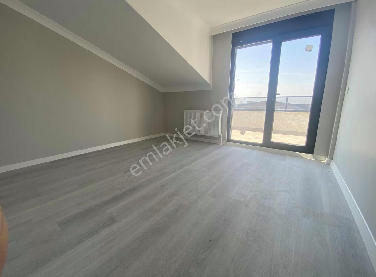 Deniz Can Emlak Bayramoğlu Balyanozda Geniş Ferah 3+1 Üst Dublex - Görsel 10