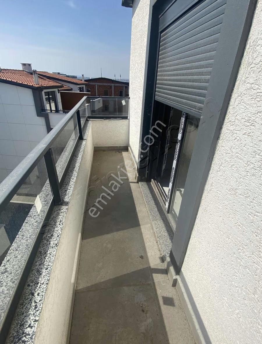 Deniz Can Emlak Bayramoğlu Balyanozda Geniş Ferah 3+1 Üst Dublex - Görsel 2