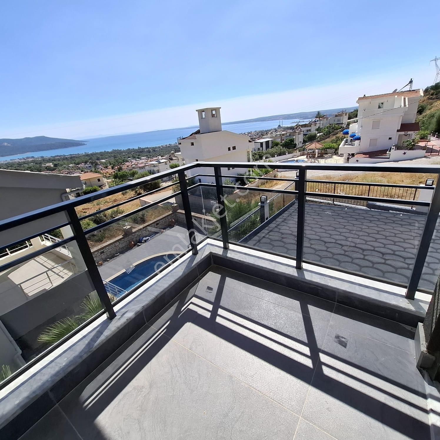 Didim Akbük’te Deniz Manzaralı Havuzlu, Kapalı Ve Açık Otoparkli Lüks 4+1 Satılık Müstakil Villa - Görsel 13