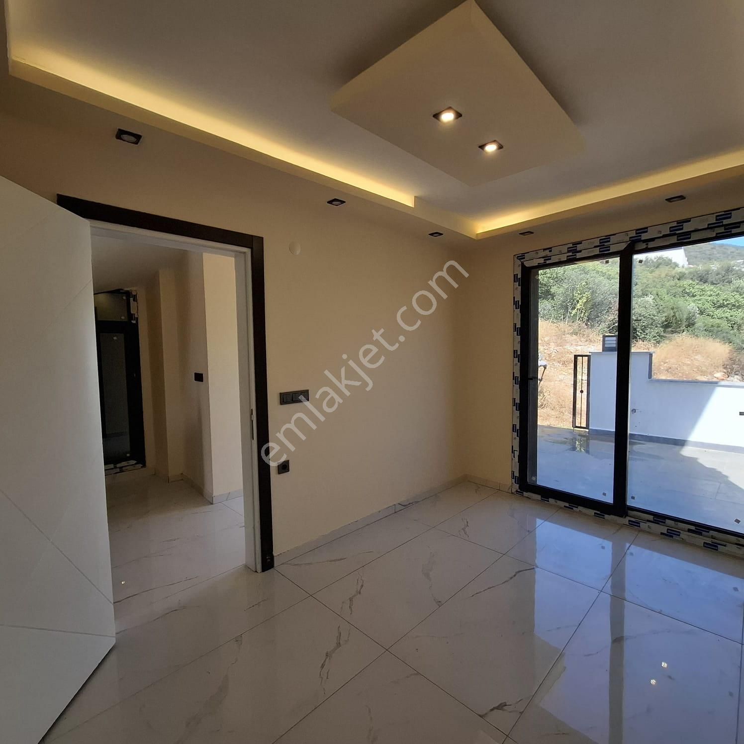 Didim Akbük’te Deniz Manzaralı Havuzlu, Kapalı Ve Açık Otoparkli Lüks 4+1 Satılık Müstakil Villa - Görsel 3