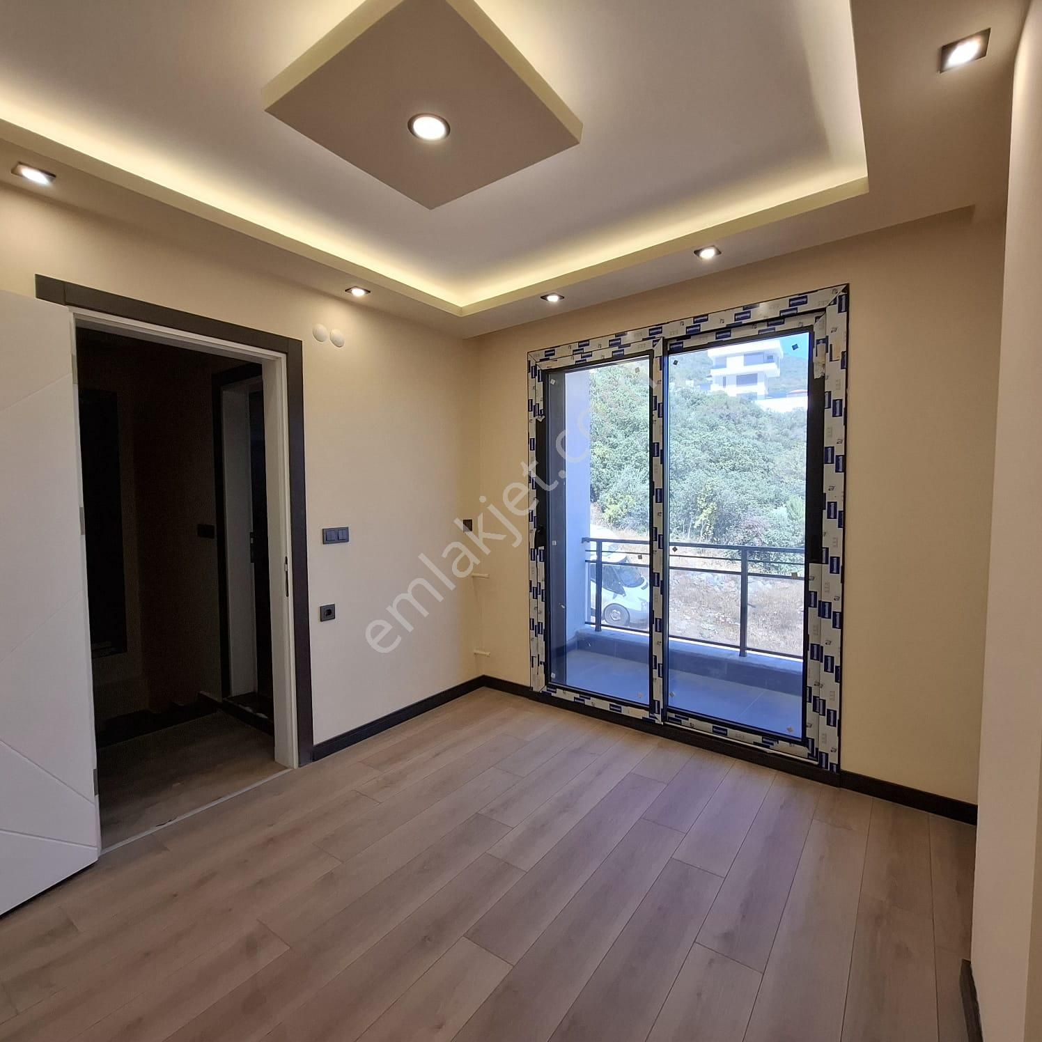 Didim Akbük’te Deniz Manzaralı Havuzlu, Kapalı Ve Açık Otoparkli Lüks 4+1 Satılık Müstakil Villa - Görsel 5