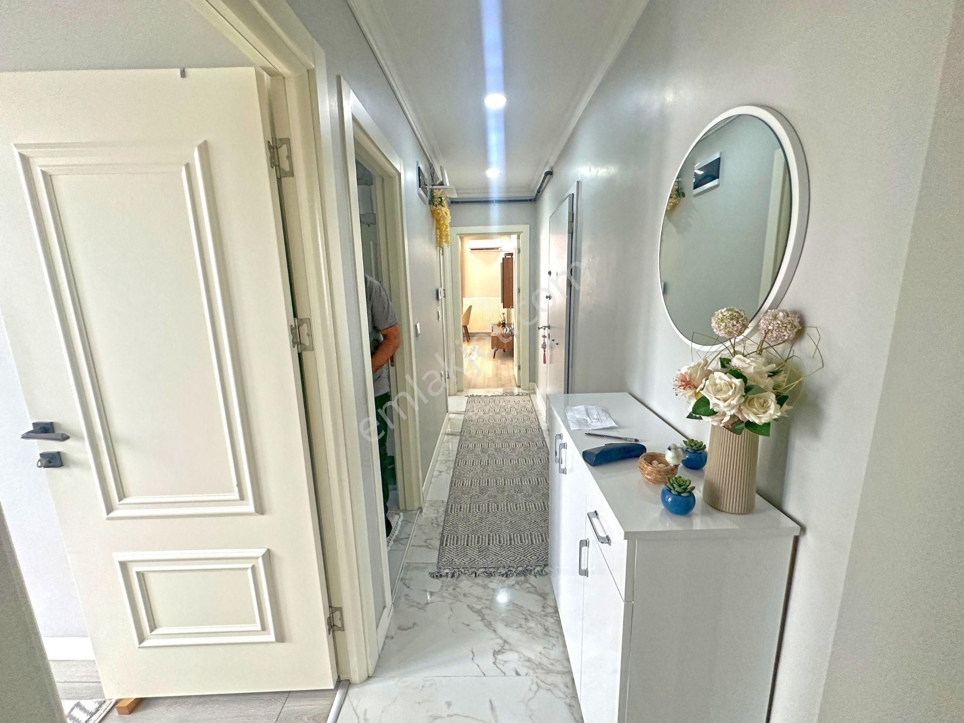 Beylikdüzü Kavaklı Merkez'de İskanlı Yeni Binada Satılık 2+1 - Görsel 23