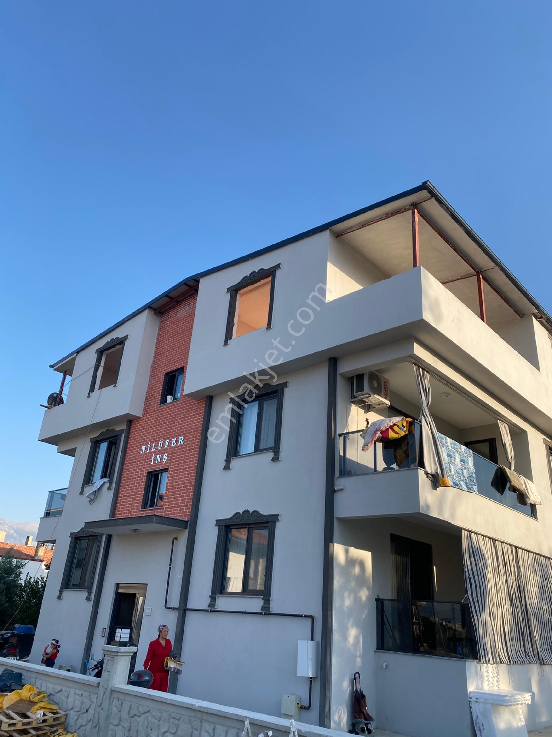 Fatih Mahallesinde Komple Satılık Bina