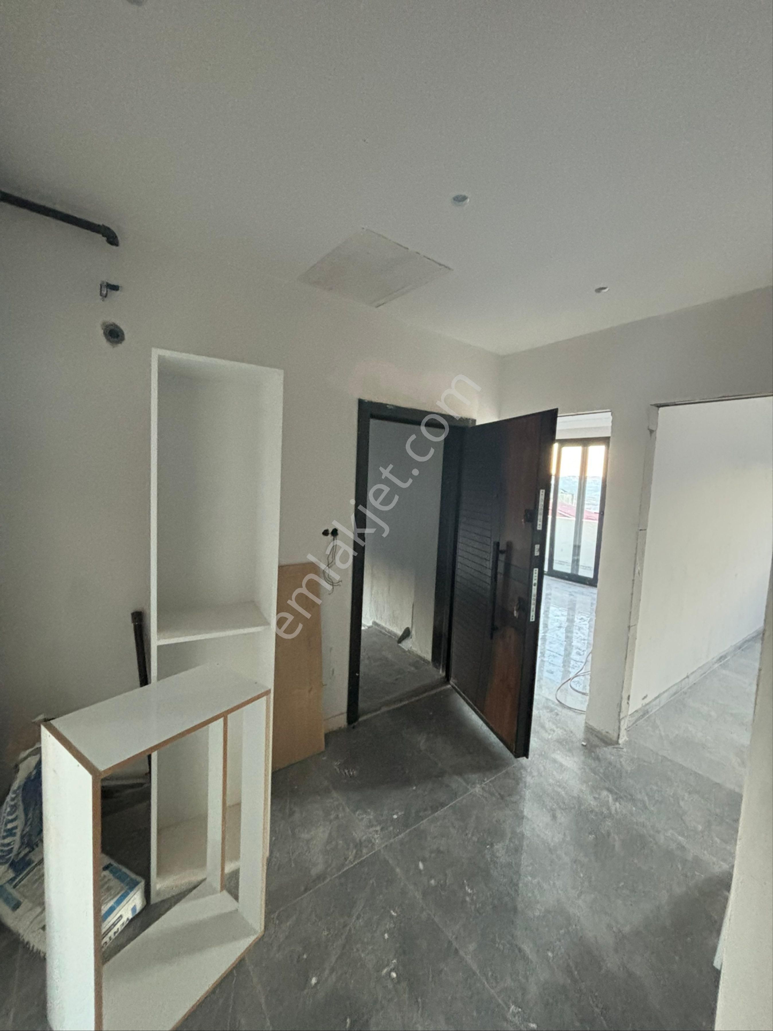 Fatih Mahallesinde Komple Satılık Bina - Görsel 5