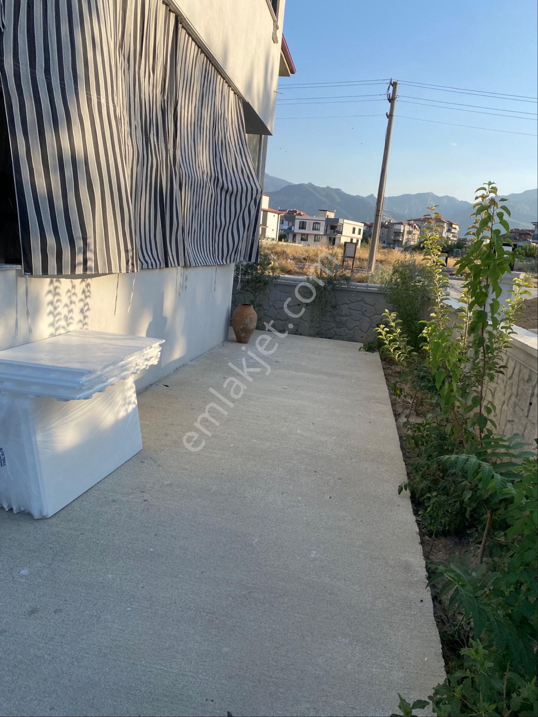 Fatih Mahallesinde Komple Satılık Bina - Görsel 10