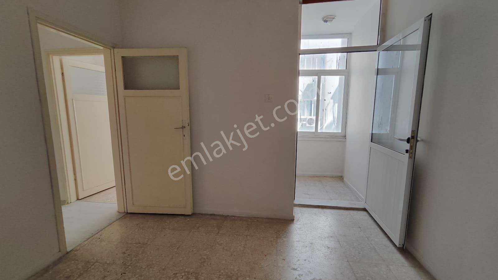 Thor'dan Kiralık Mezitli Martı Sitesi'nde Denize Sıfır 3+1 Daire - Görsel 19