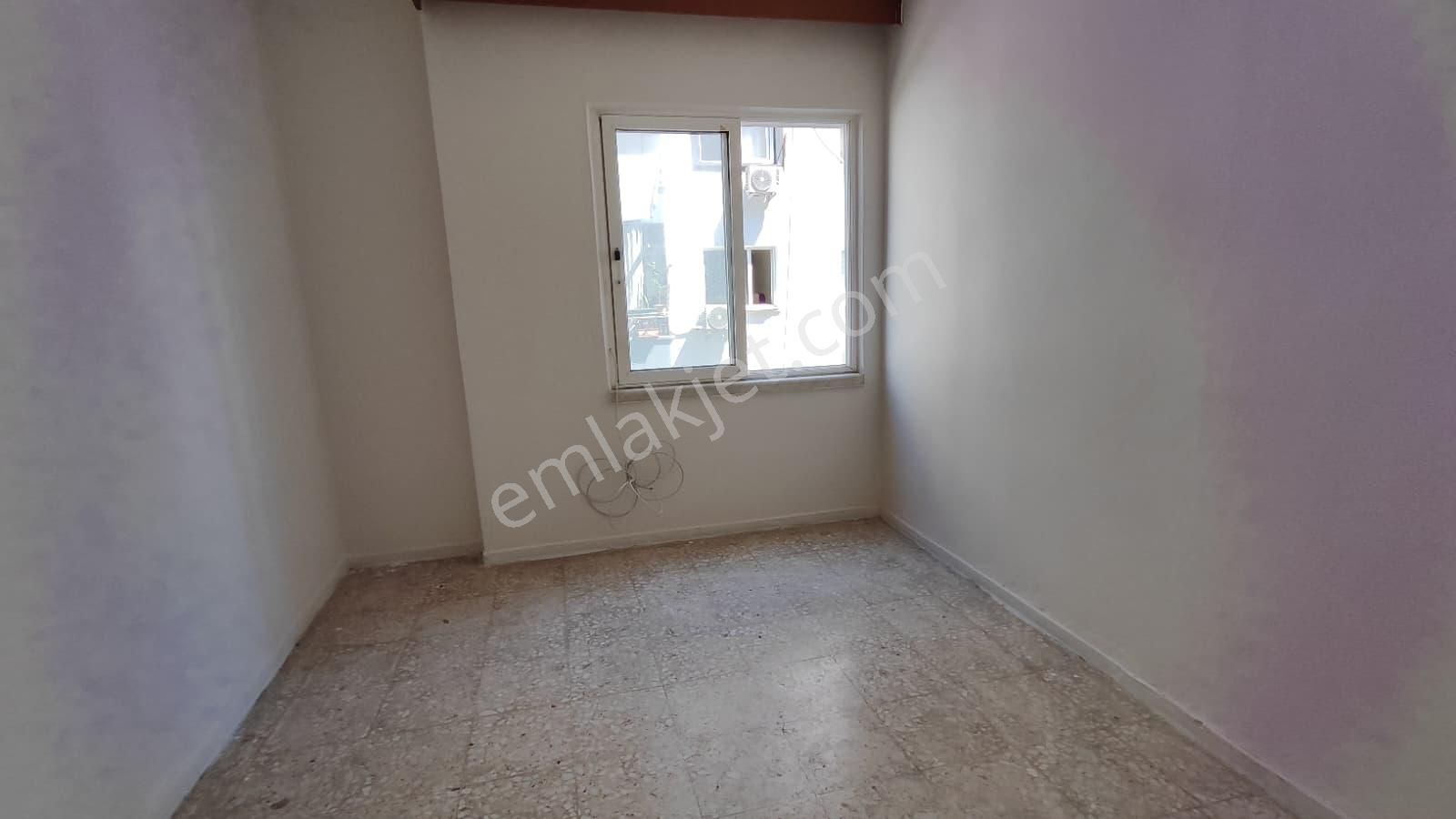 Thor'dan Kiralık Mezitli Martı Sitesi'nde Denize Sıfır 3+1 Daire - Görsel 16
