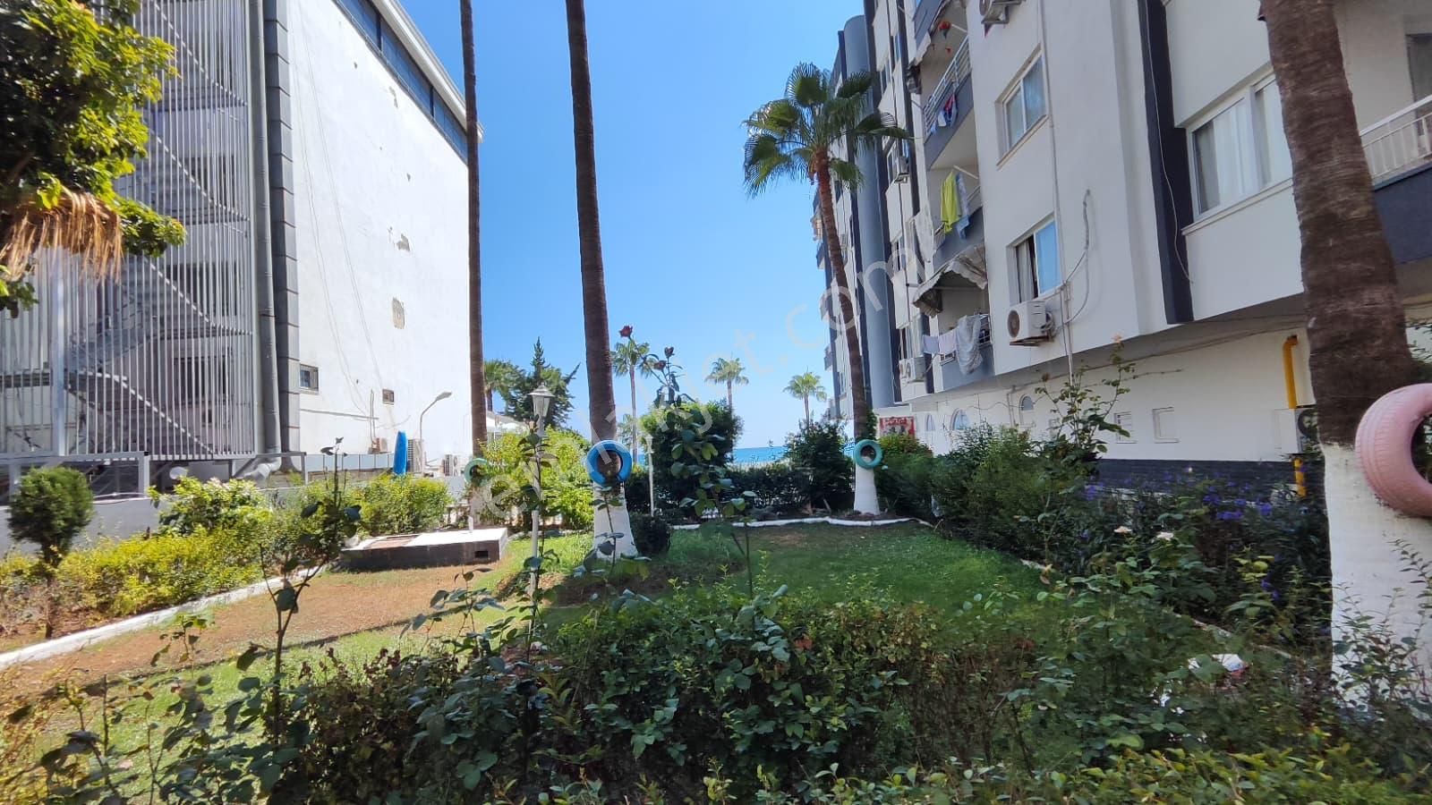 Thor'dan Kiralık Mezitli Martı Sitesi'nde Denize Sıfır 3+1 Daire - Görsel 27