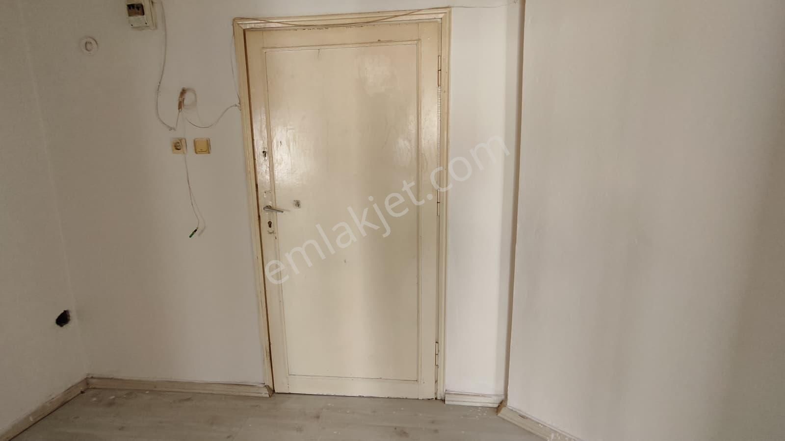 Thor'dan Kiralık Mezitli Martı Sitesi'nde Denize Sıfır 3+1 Daire - Görsel 21
