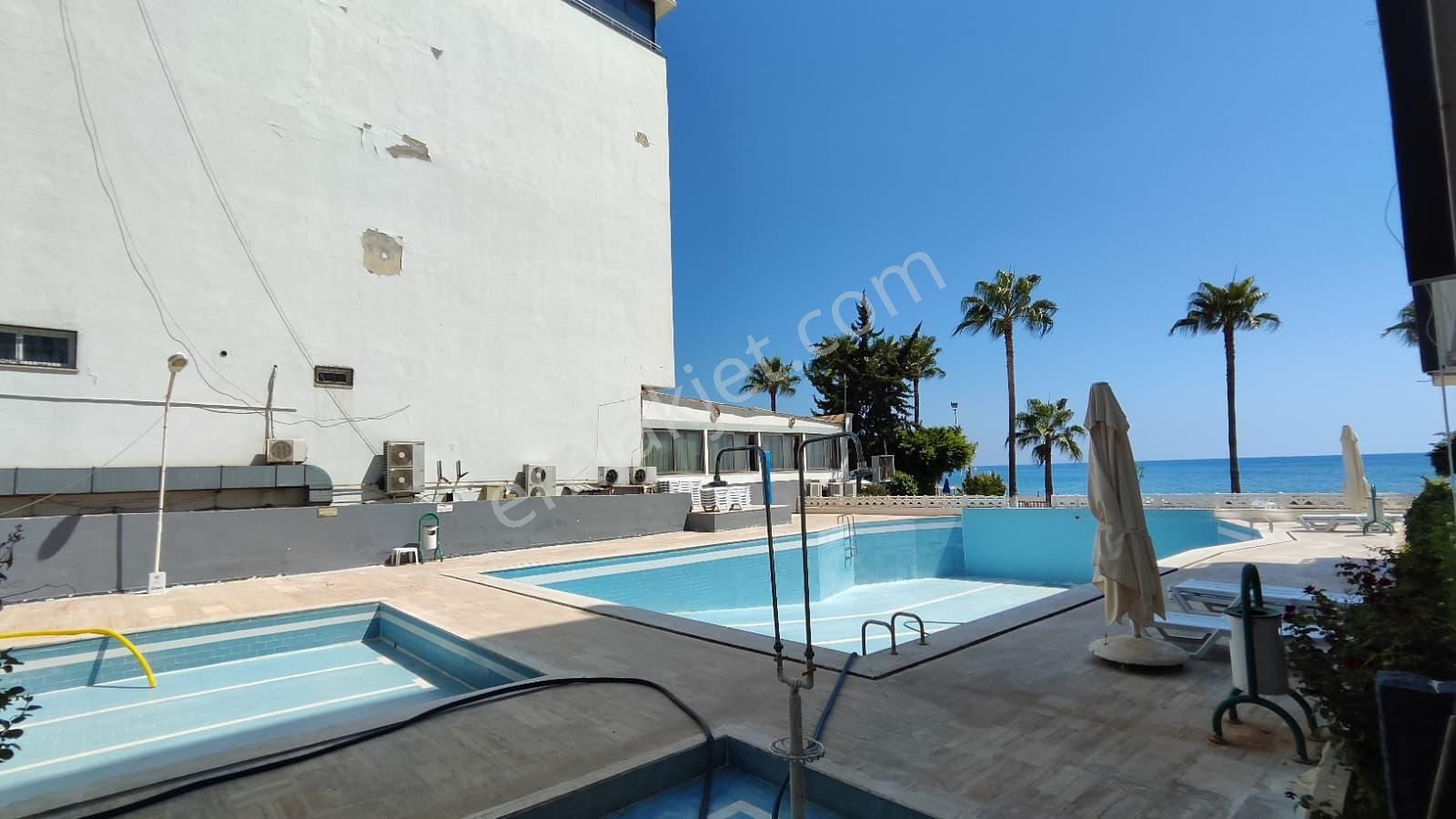 Thor'dan Kiralık Mezitli Martı Sitesi'nde Denize Sıfır 3+1 Daire - Görsel 24