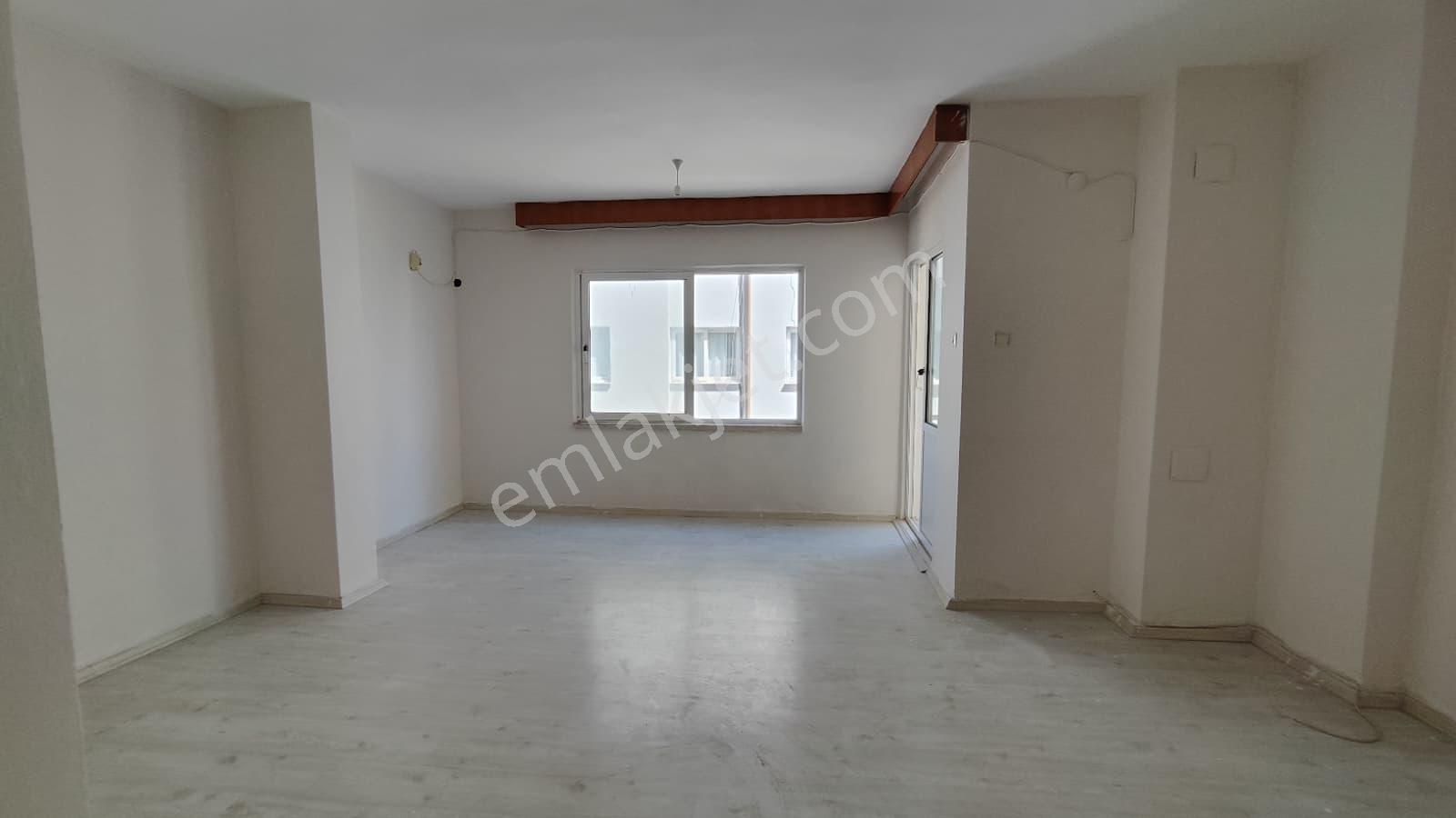 Thor'dan Kiralık Mezitli Martı Sitesi'nde Denize Sıfır 3+1 Daire - Görsel 11