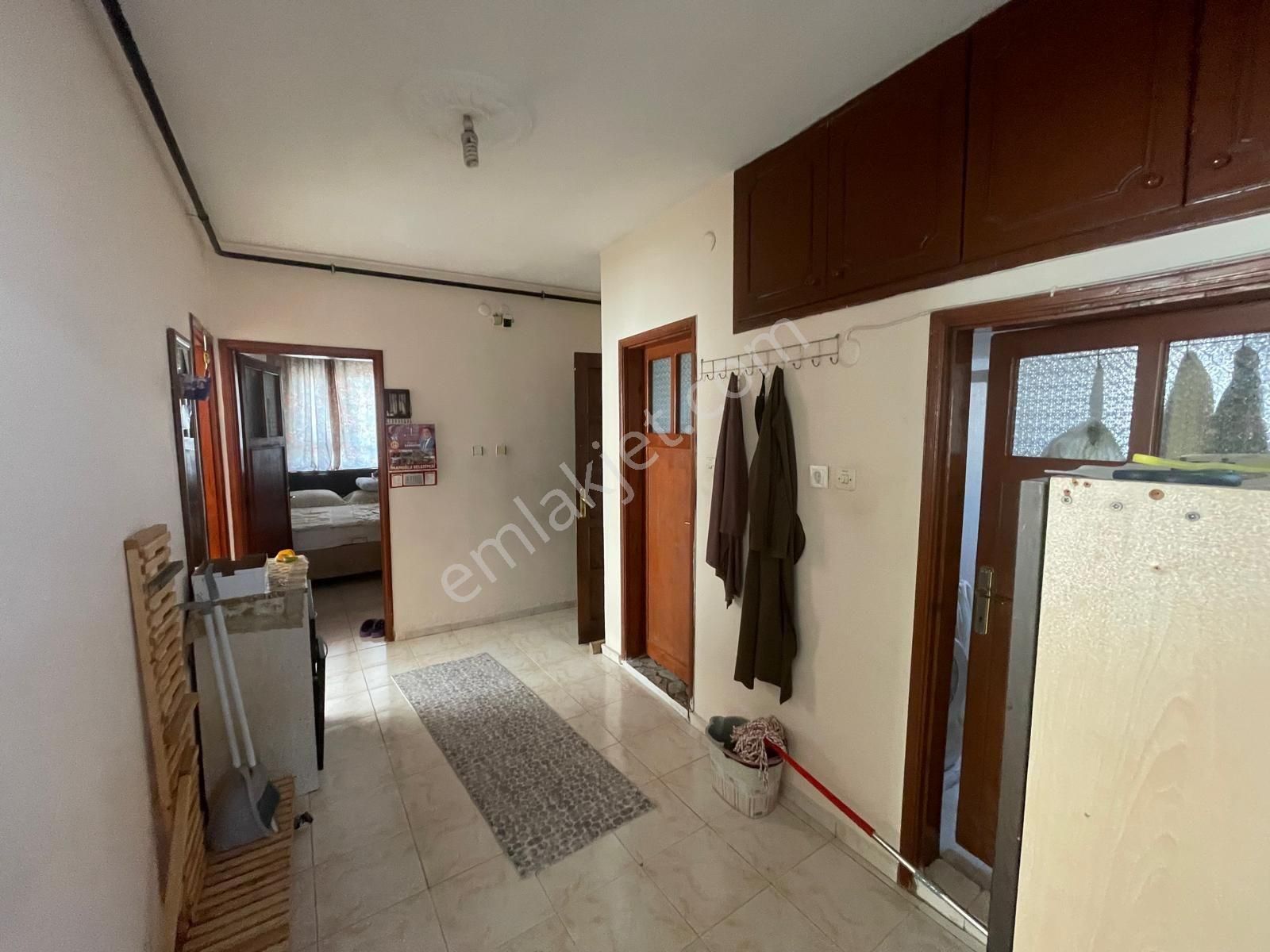 Yenidoğan Mh 3katlı 3+1 Kapalı Mutfak Satılık Müstakil - Görsel 9