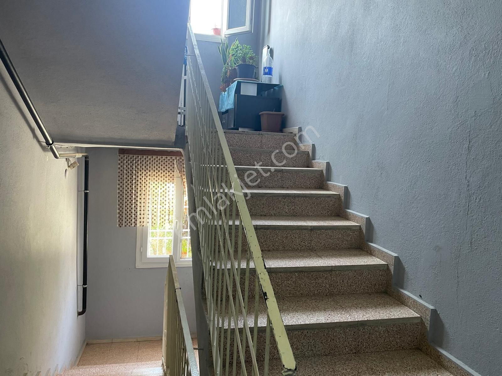 Yenidoğan Mh 3katlı 3+1 Kapalı Mutfak Satılık Müstakil - Görsel 15