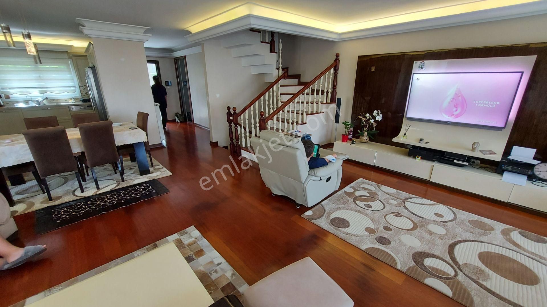 Finansman'dan... Havuzlu_ Müstakil Girişli_ Bahçeli_ Köşe Villa - Görsel 8