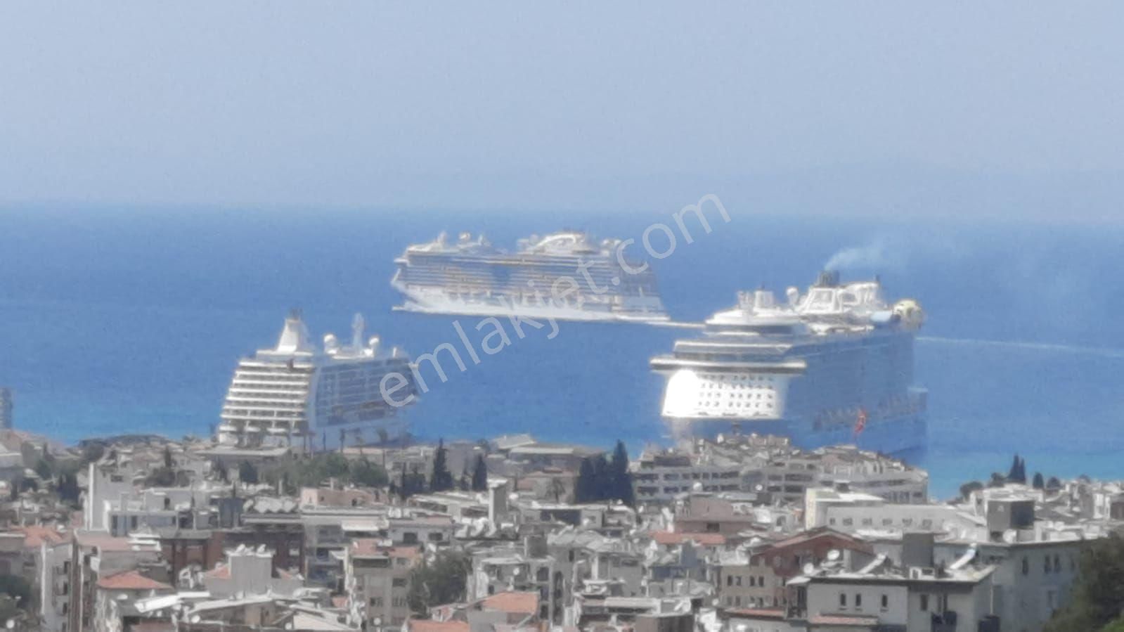 Kuşadası 2+1 Satılık Daire